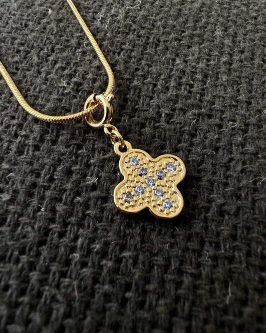 Pingente Flor Trevo Dourado