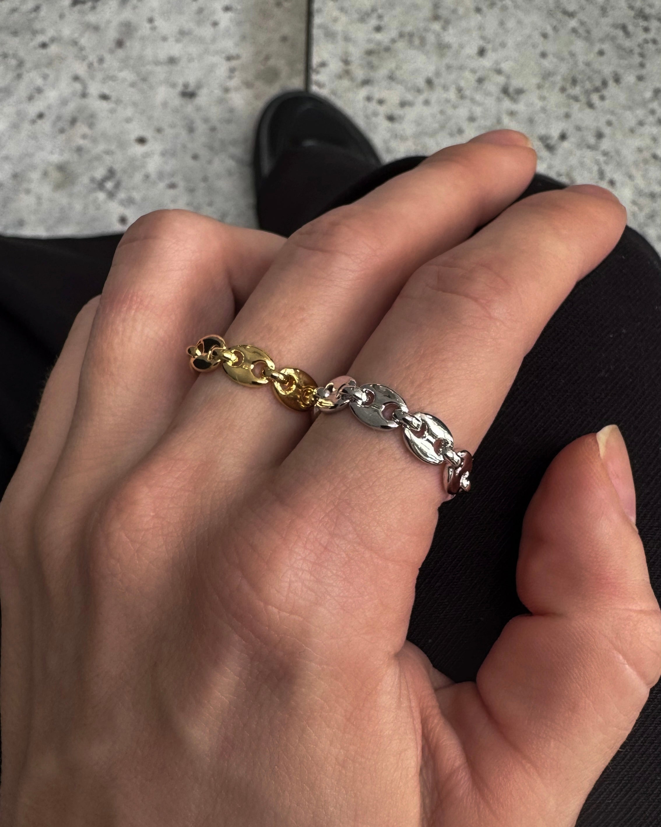 Anel Ajustável Infinity Dourado