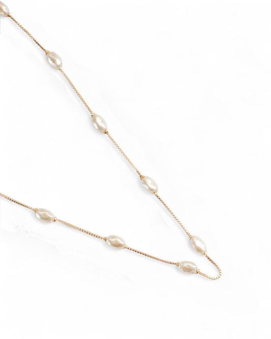 Choker Pérolas Delicate Dourada