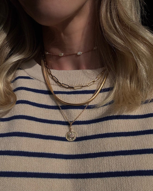 Colar Rosas Dourado
