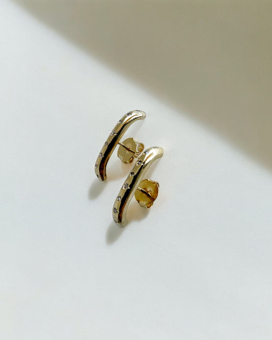 Brinco Ear Hook Unique Dourado